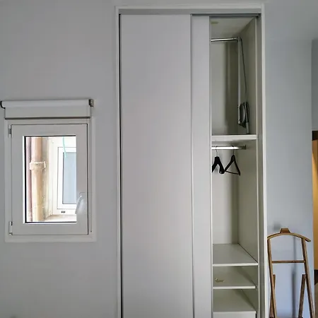 Spacious Modern Flat In Koukaki *