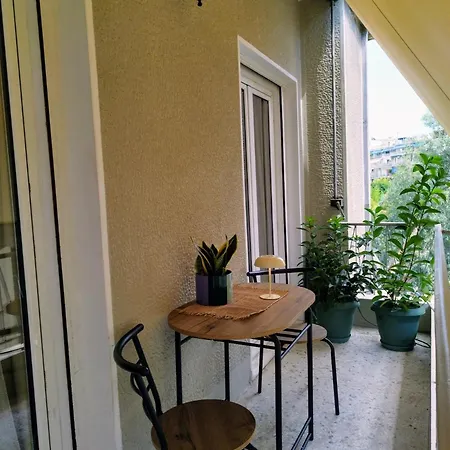 Spacious Modern Flat In Koukaki Athens